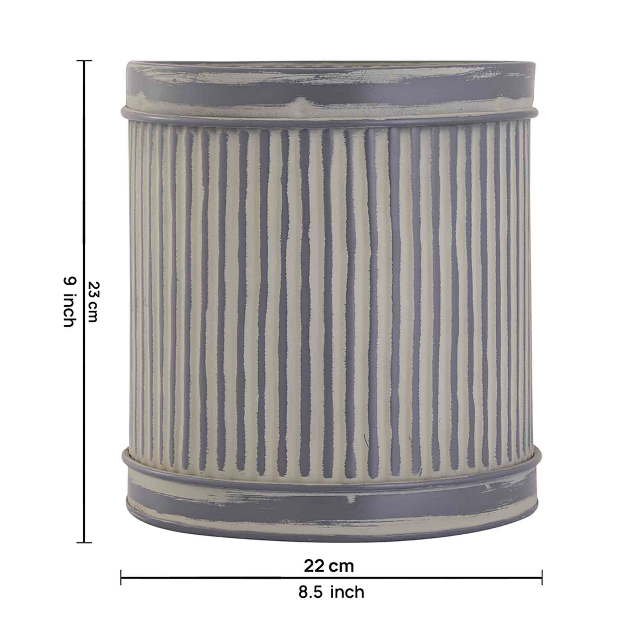 Root Metal Planter, Large - Grey
