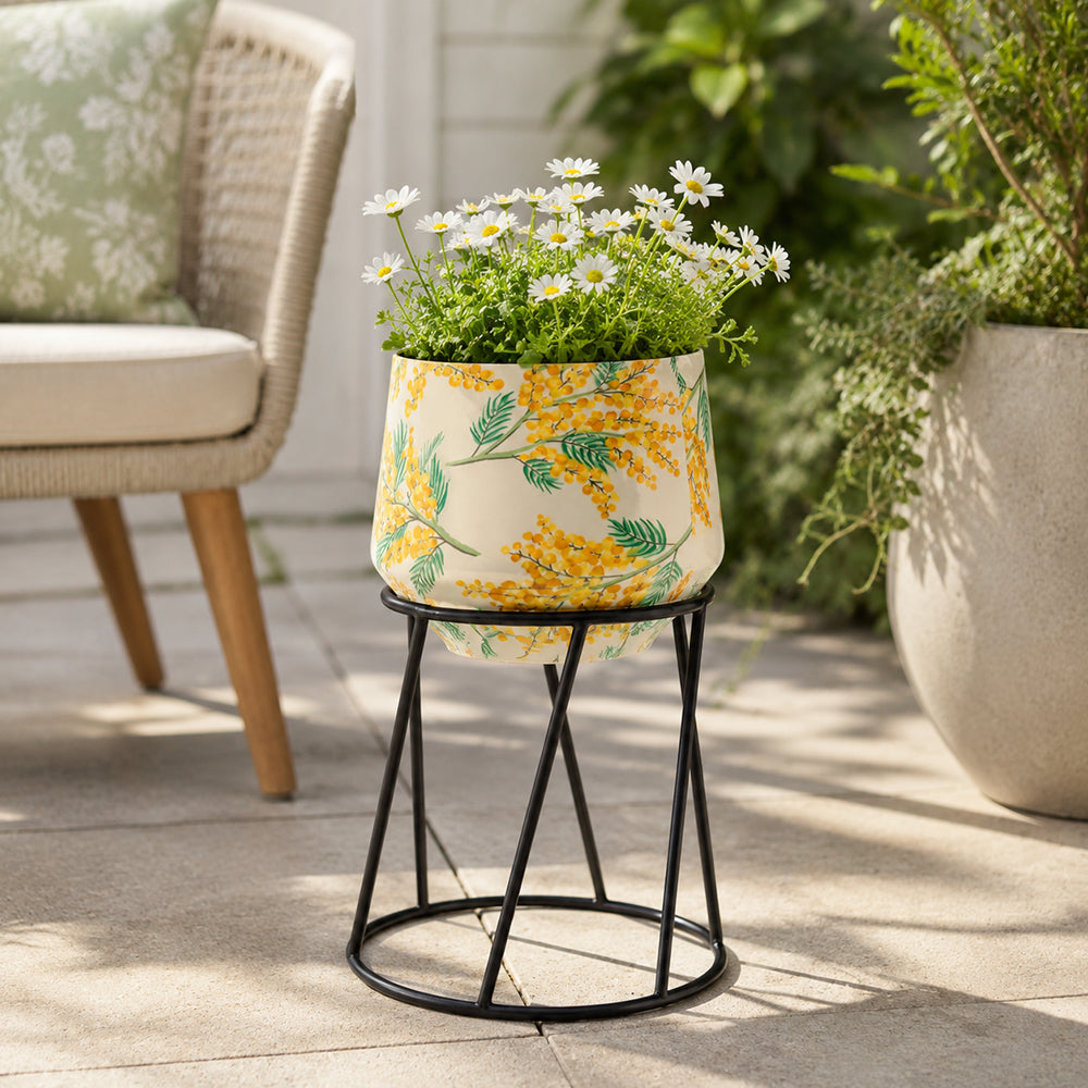 Floral Design Metal Table Planter With Stand For Indoor Plants And Flowers