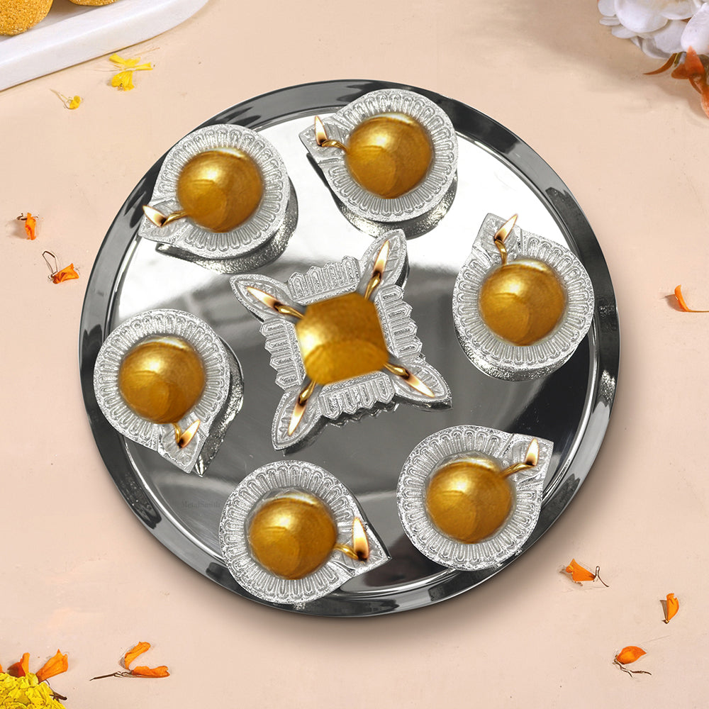 Silver Diya Set With Thali For Décor And Pooja (Set Of 8)