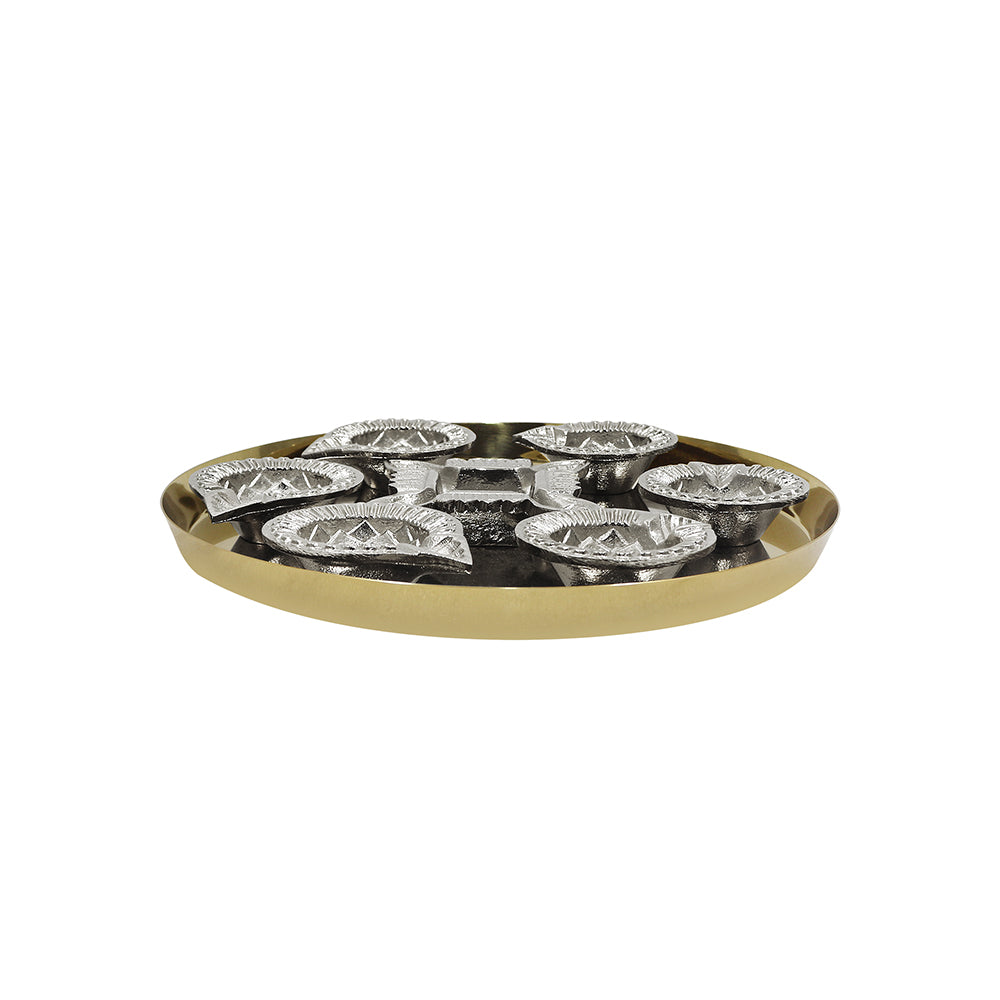 Aluminium Diya Set With Thali (Gold Finished) For Décor And Pooja (Set Of 8)