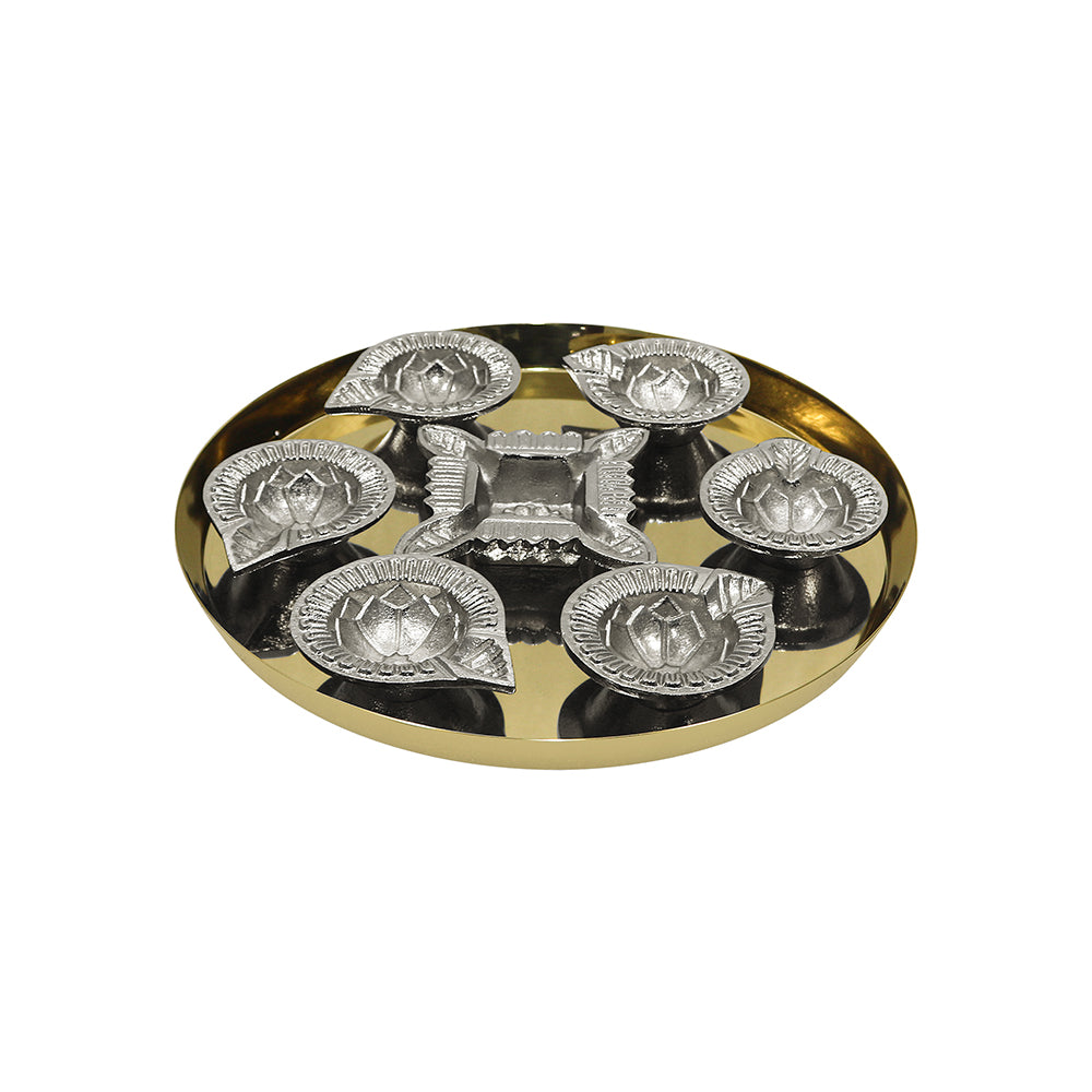 Aluminium Diya Set With Thali (Gold Finished) For Décor And Pooja (Set Of 8)