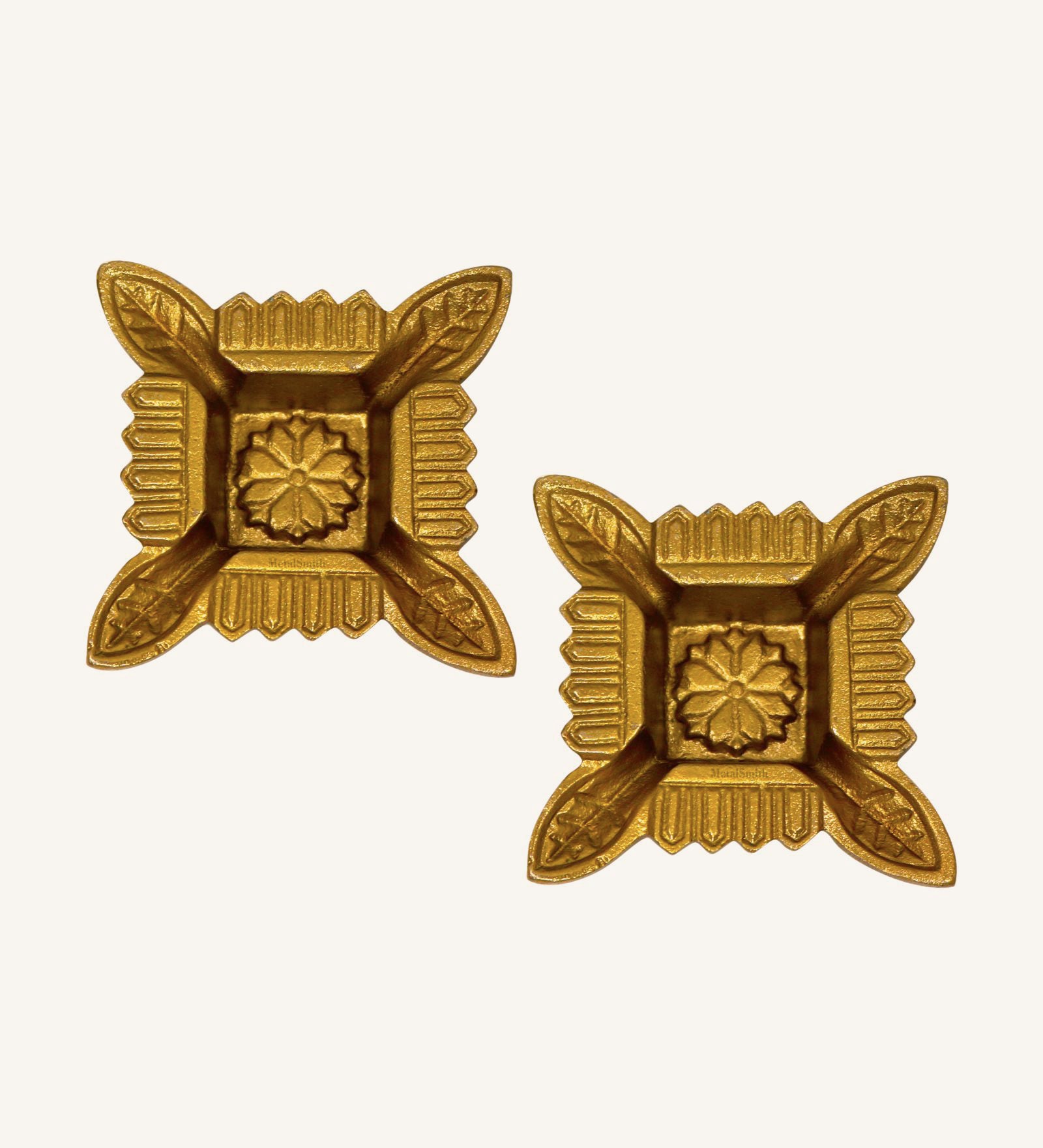 Pack Of 2 Aluminium Diyas For Pooja And Gift