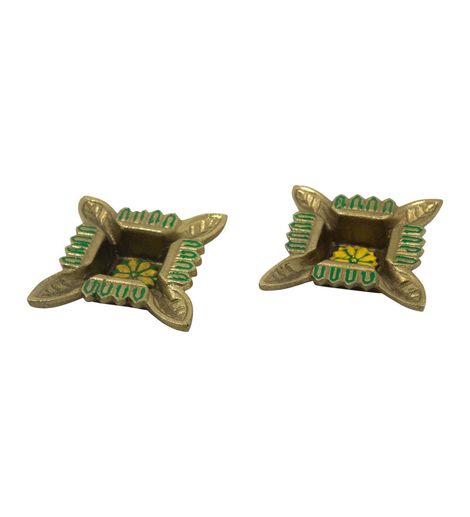 Pack Of 2 Aluminium Diyas For Pooja And Gift