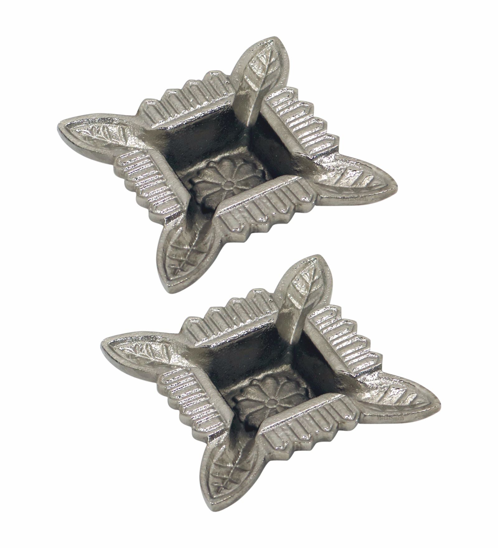 Pack Of 2 Aluminium Diyas For Pooja And Gift