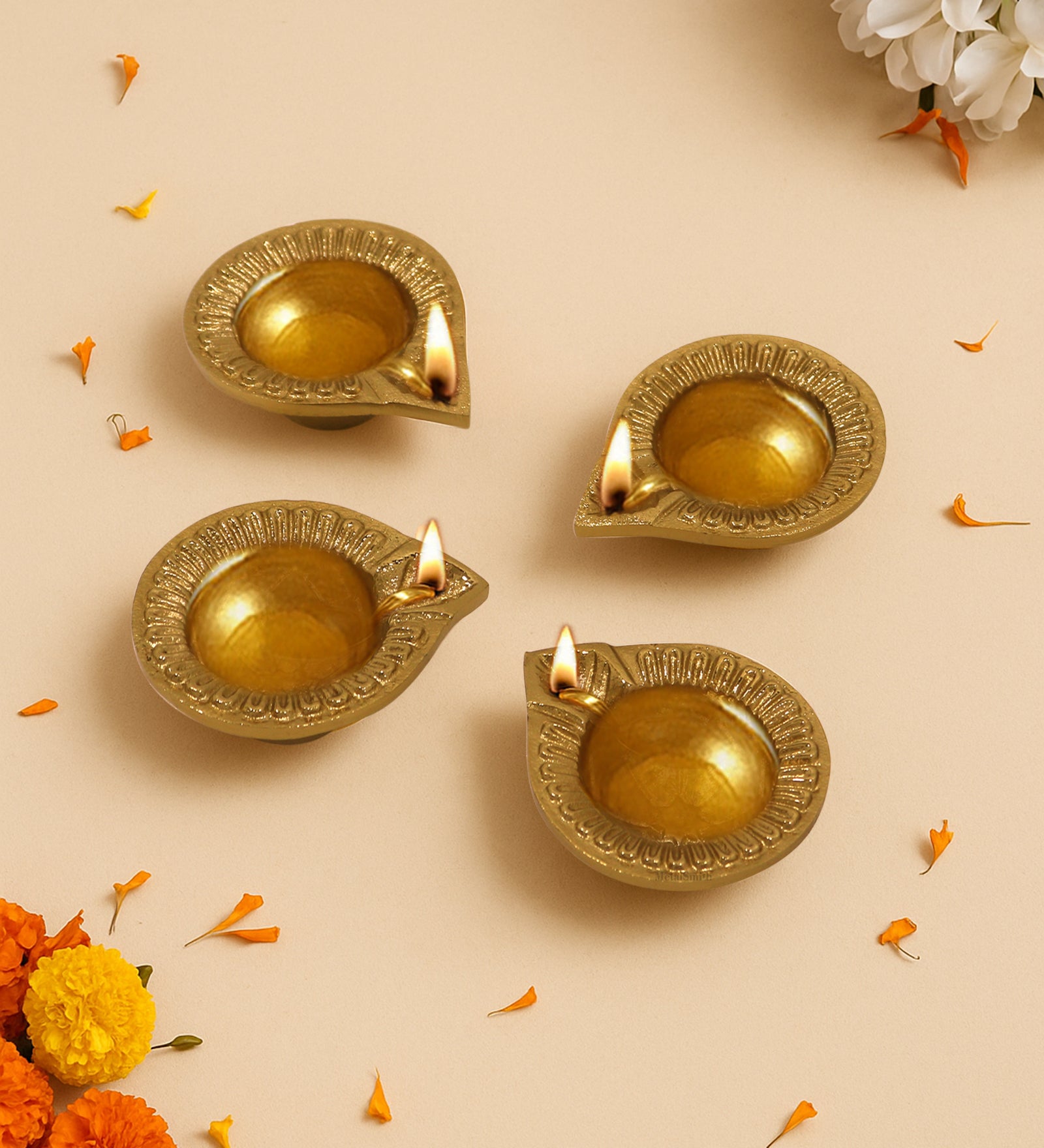 Pack Of 4 Aluminium Diyas For Pooja And Gift