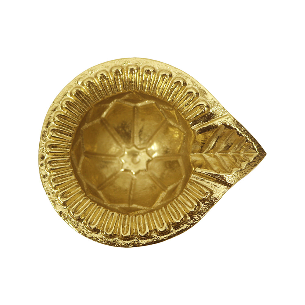 Metal Diya With Plate - Gold