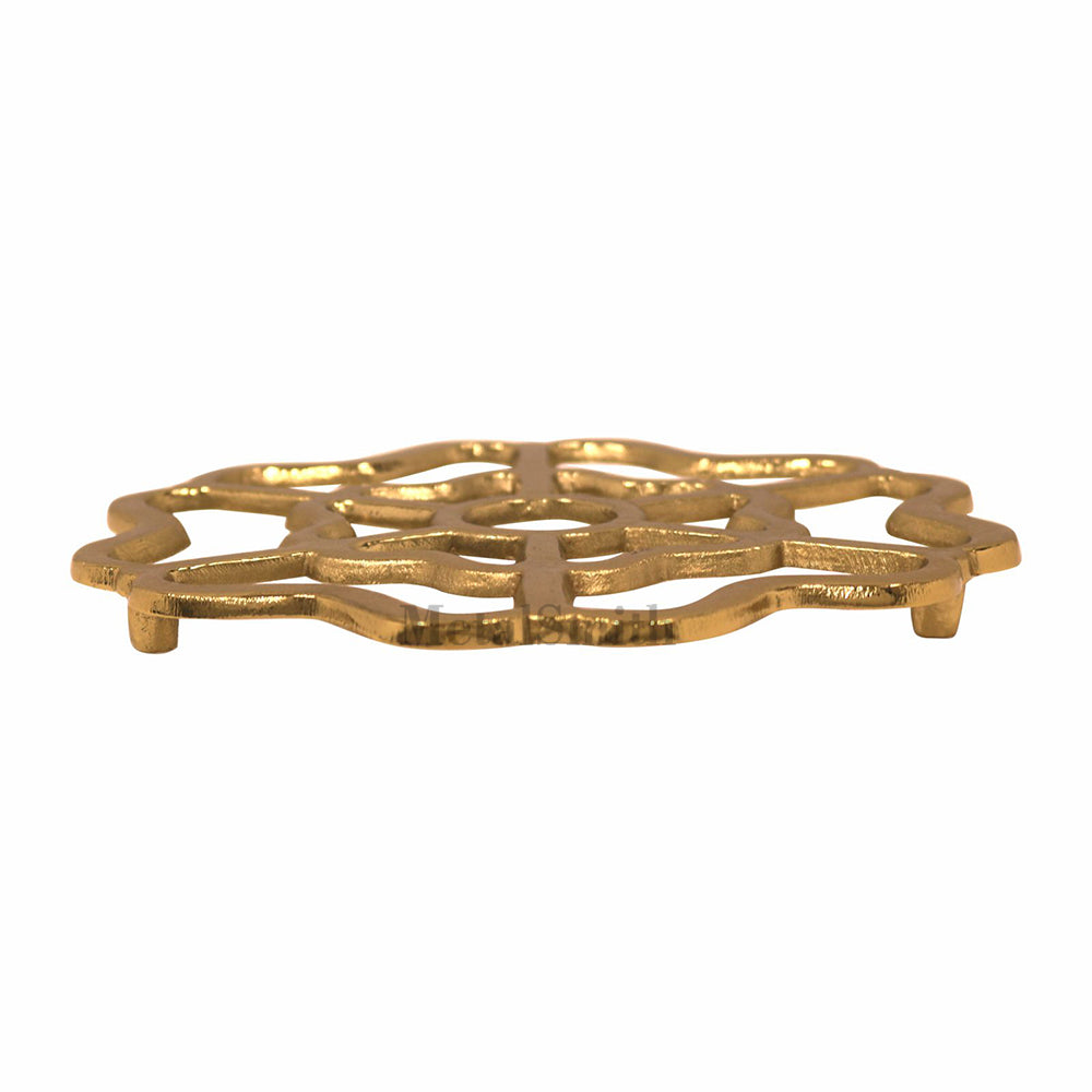 Metal Round Non-Slip Dining Place Gold Finish Trivet For Kitchen ( Pack of 1 )