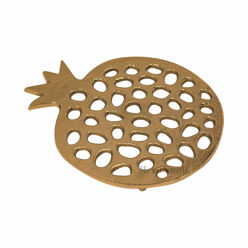 Metal Designer Non-Slip Dining Place Gold Finish Trivet For Kitchen ( Pack of 1 )