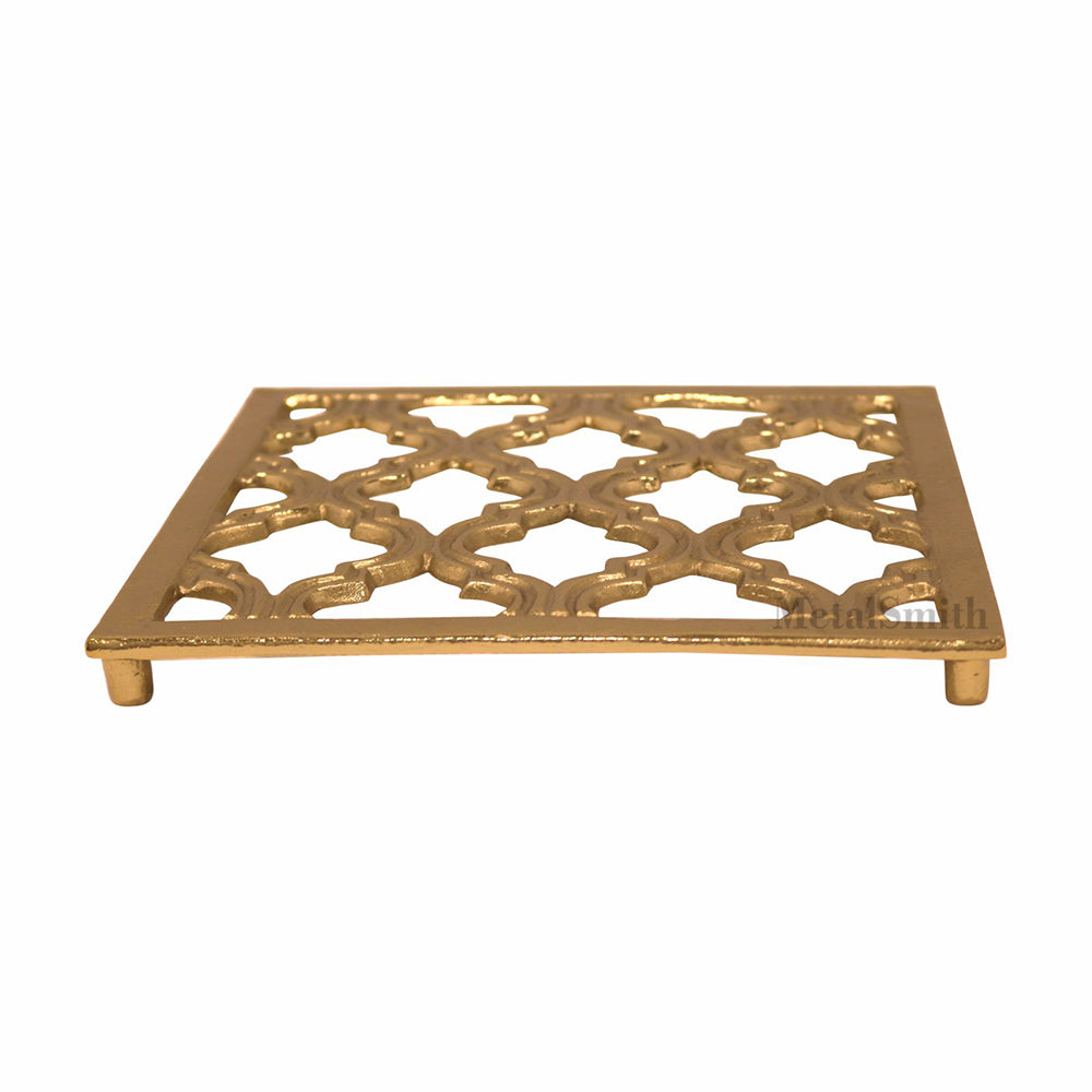 Metal Square Non-Slip Dining Place Gold Finish Trivet For Kitchen ( Pack of 1 )