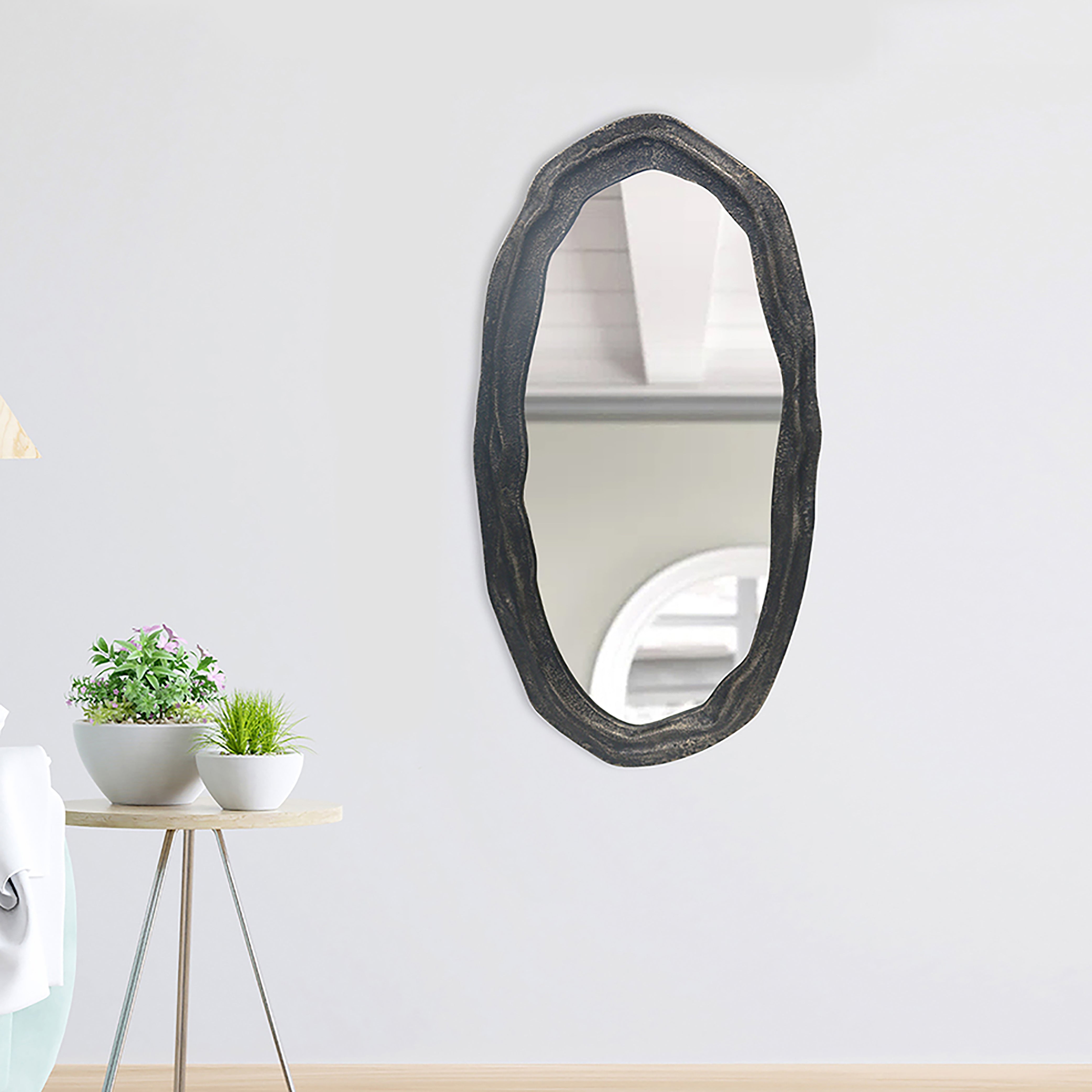 Metal Oval Shaped Black Wall Hanging Mirror