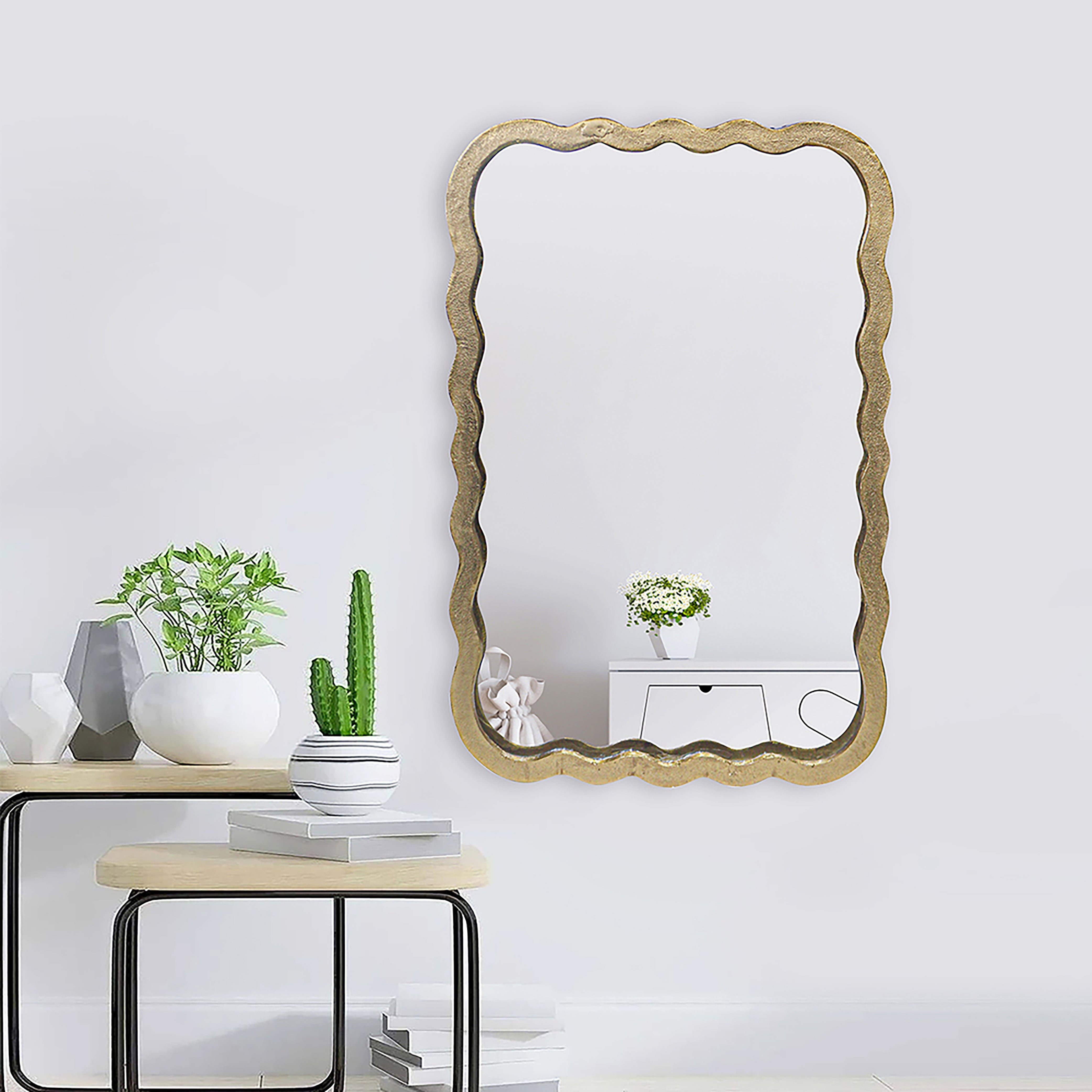 Elegant Metal Wall Hanging Mirror, Gold
