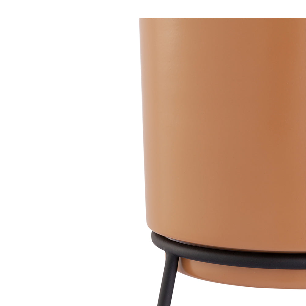 Brown Metal Table Planter With Stand For Indoor Plants And Flowers