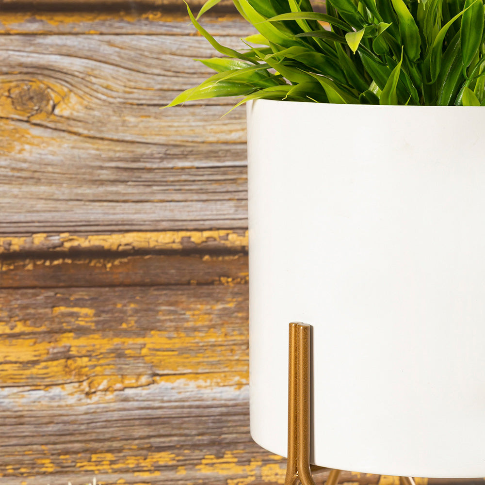 White Metal Table Planter With Stand For Indoor Plants And Flowers